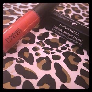 ⭐️MAC COSMETICS⭐️LTD. LIPGLASS in “ECLECTIC EDGE”